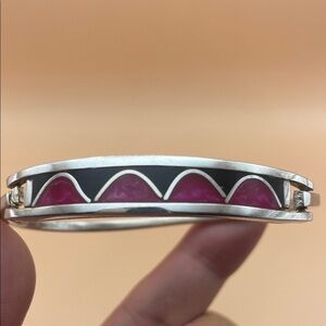 Silver, Black, and Pink Wave Design Mexico Alpaca Bracelet M61